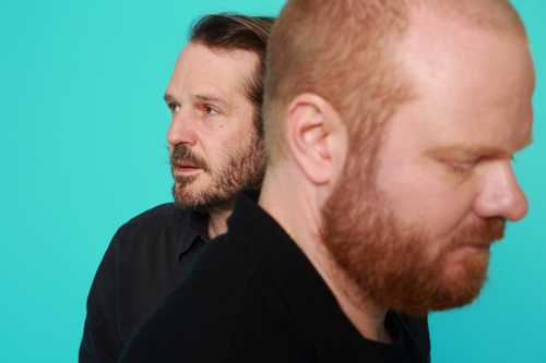 Gisbert zu Knyphausen & Kai Schumacher - Lass irre Hunde heulen